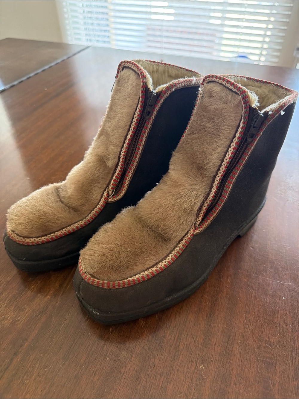 Vintage 70s Snowland Fur Trim Shearling Zip Après Ski Boots Size 7